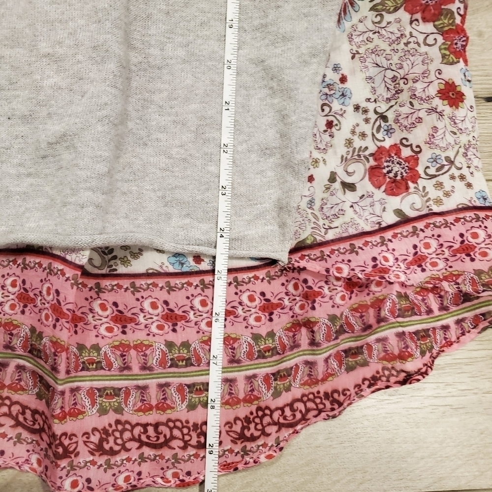 Subtle Luxury Top - Picture 6 of 6